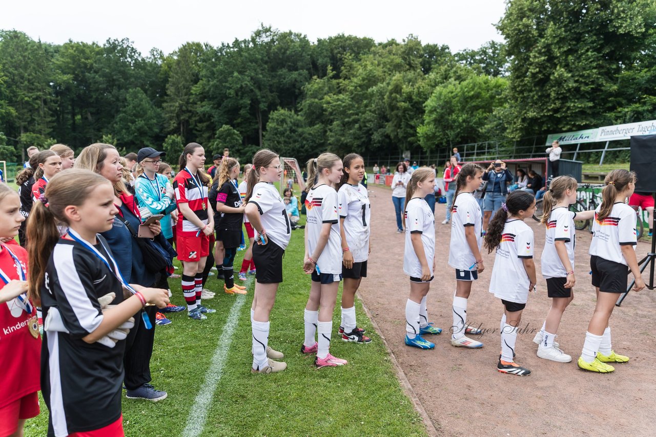 Bild 168 - Loewinnen Cup